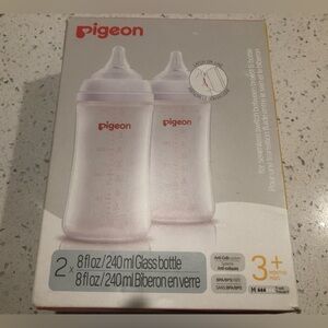 Pigeon SofTouch Wide Neck 2-pack Glass Baby Bottles New
